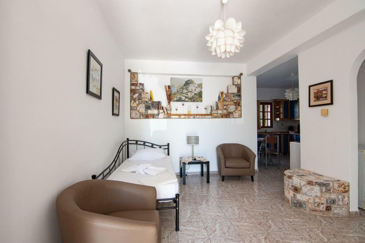 Athena'S Houses Skyros Bagian luar foto